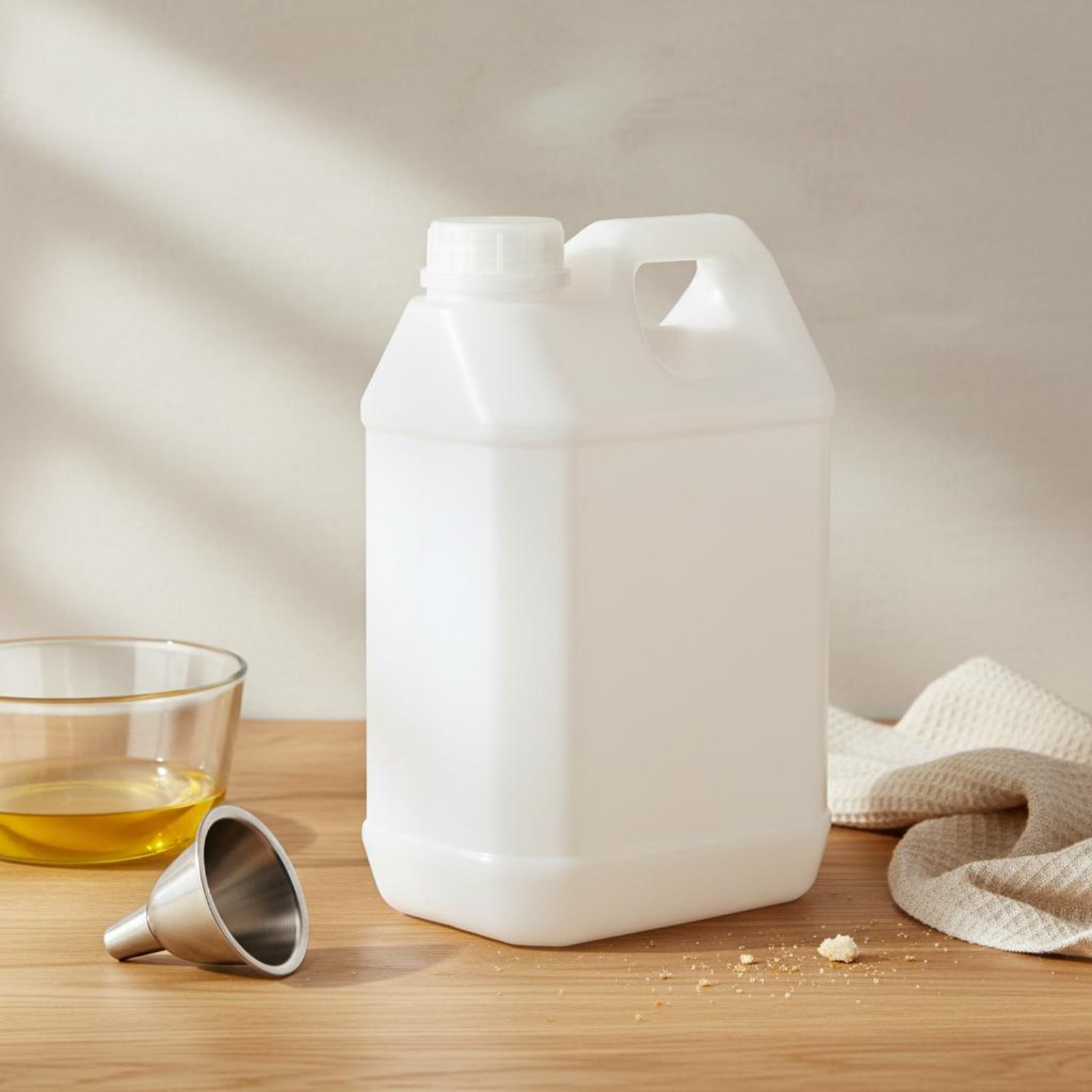 Food-Safe Plastic Jug Versatil - Food Storage And Container ulasan dan harga